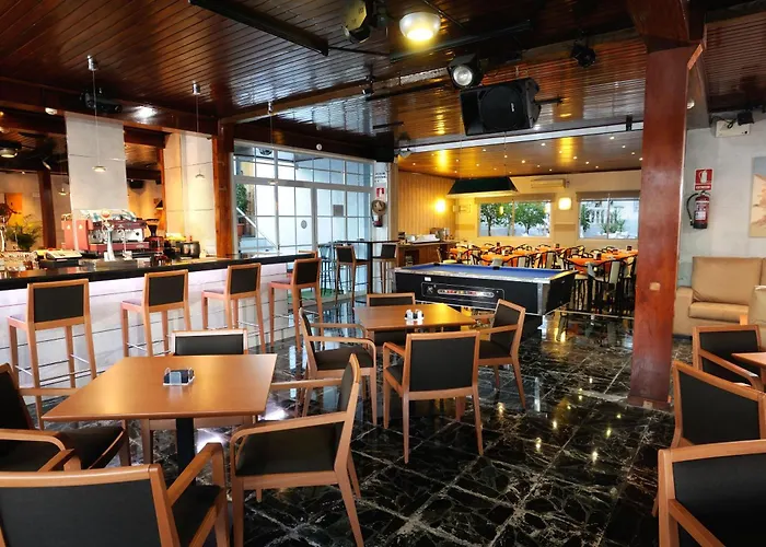 Complejo Rosales Szálloda