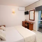 Hotel Complejo Rosales