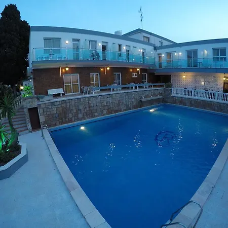 Hotel Complejo Rosales