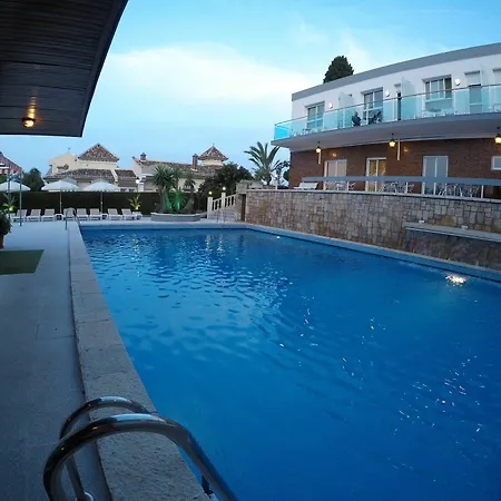 Complejo Rosales Hotel 2*