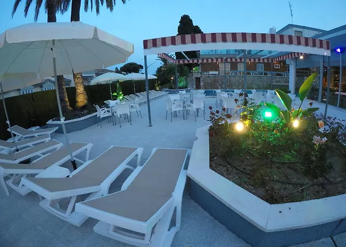 Complejo Rosales Hotell 2*